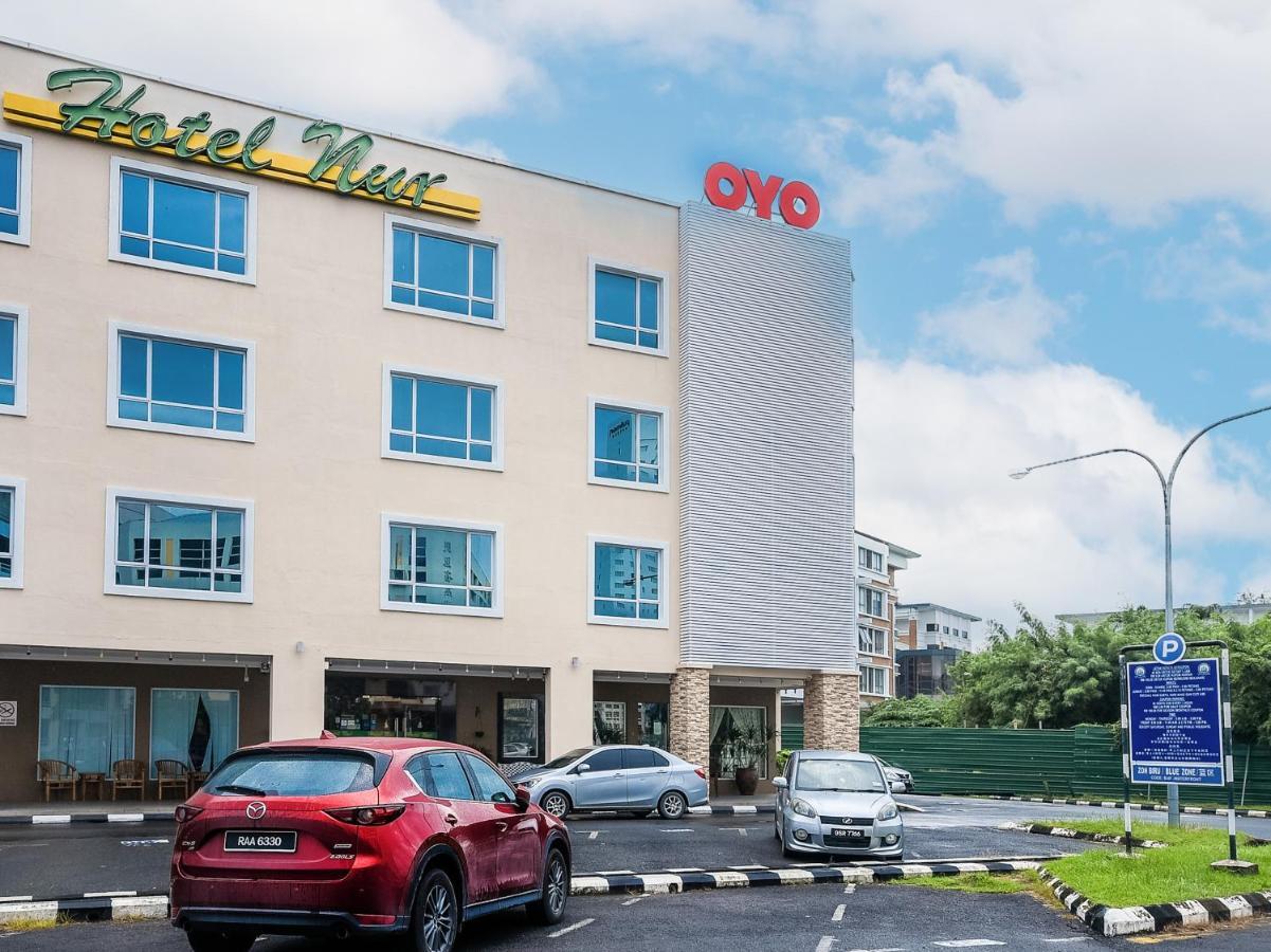 Super Oyo 985 Hotel Nur Miri Exterior photo